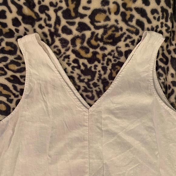 White Tank - Picture 3 of 3